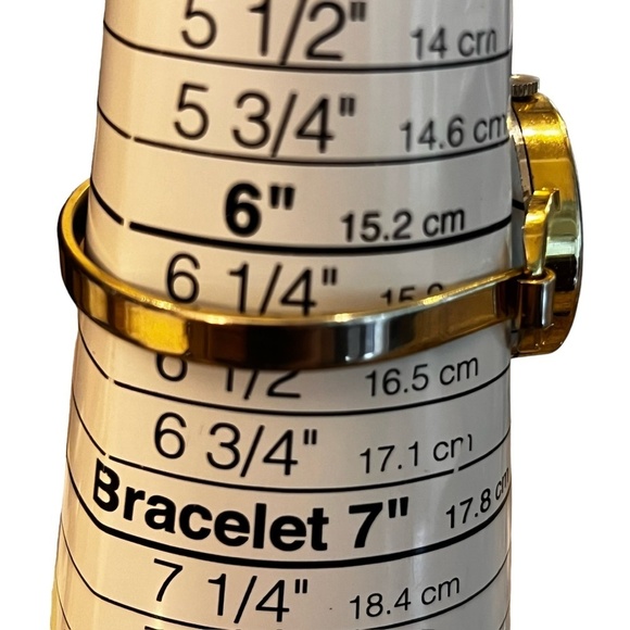 Vintage Bradley Collectable 70'S Mickey Mouse Mechanical Red Gold Ladies watch - Picture 9 of 9